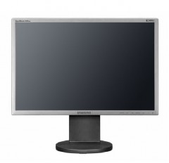 Монитор Samsung SyncMaster943NW